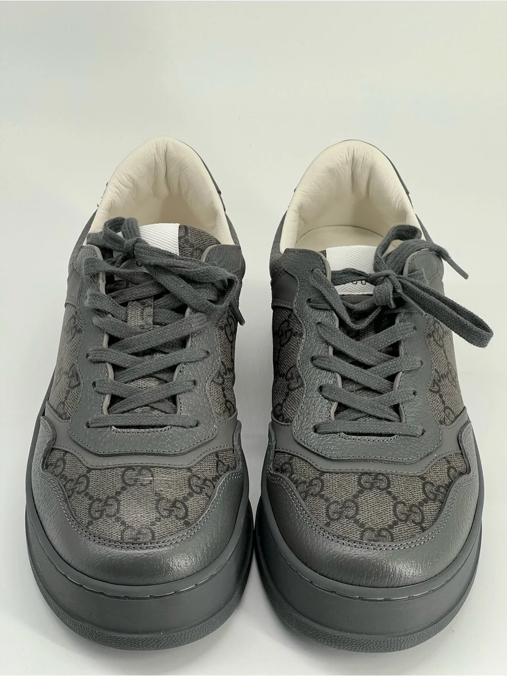 GUCCI GG LACE UP Men’s SNEAKERS - SIZE 41.5 (EU) = SIZE  8.5 (US)